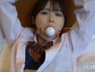 17KAN操了个骚逼后入